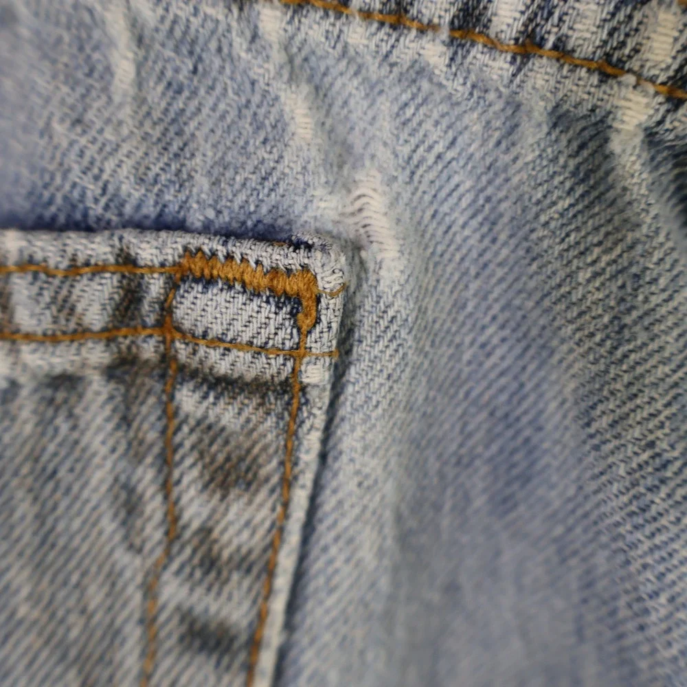 Vintage Levis 505 Regular Fit‎ Jeans 33x34 Grunge Distressed Light Wash Denim